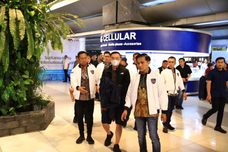 Foto: Wakil Direktur Tindak Pidana Siber Bareskrim Polri Kombes Pol Setyo Koes Heriyanto menyampaikan keterangan terkait penangkapan tersangka DPO kasus dugaan perjudian online yang diamankan di Thailand dan dibawa pulang ke Indonesia.