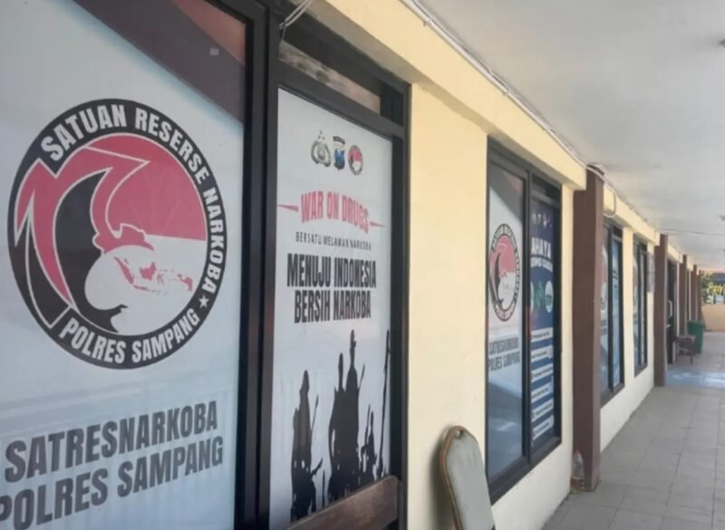 foto: Ilustrasi — Kantor Satresnarkoba Polres Sampang. Informasi dugaan aliran uang Rp200 juta masih membutuhkan klarifikasi dan verifikasi lebih lanjut.