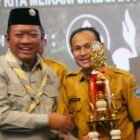 Ketua Kwarcab Gerakan Pramuka Kota Tegal drg. Agus Dwi Sulistyantono bersama unsur pendidikan mengikuti nonton bareng Film Pramuka di CGV Transmart Tegal, Selasa (29/9/2026).