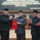 Rapat Paripurna DPRD Kota Tegal membahas perubahan Propemperda Tahun 2026 dan Raperda tentang Penyelenggaraan Sistem Drainase Perkotaan, Selasa (6/10/2026).