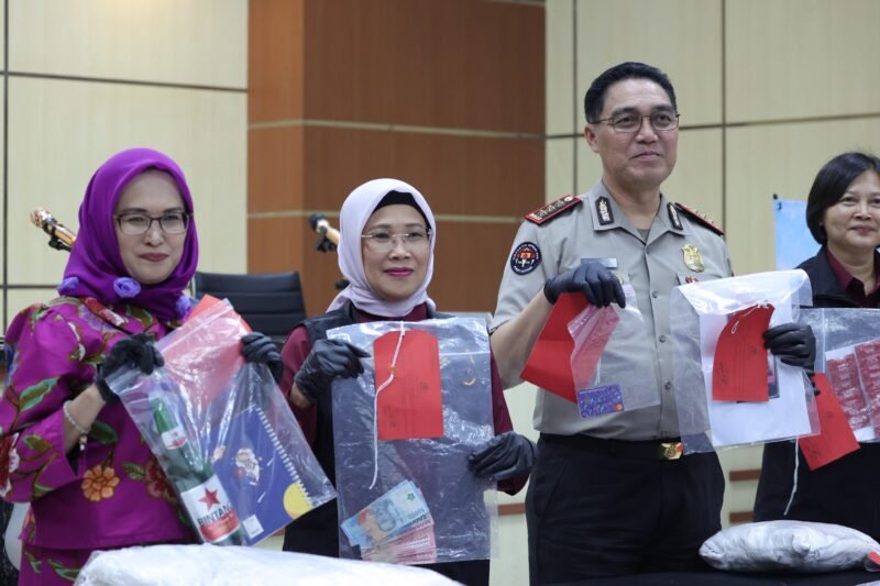 Polda Jawa Timur mengungkap dugaan kasus eksploitasi ekonomi dan seksual terhadap anak di Kabupaten Jember dengan menetapkan dua orang sebagai tersangka.