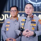 foto: Karo Penmas Divisi Humas Polri Brigjen Pol. Trunoyudo Wisnu Andiko mengimbau masyarakat agar mewaspadai bahaya judi online dan penipuan digital serta meningkatkan peran keluarga dalam mencegah dampaknya.