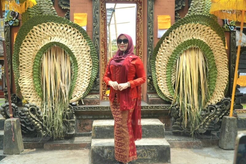 Senator Lia Istifhama menghadiri peresmian Purana Tembaga di Pura Kerta Bhuwana Giri Wilis, Kabupaten Nganjuk, Senin (26/10/2026), sebagai bentuk dukungan terhadap pelestarian sejarah dan budaya Nusantara.